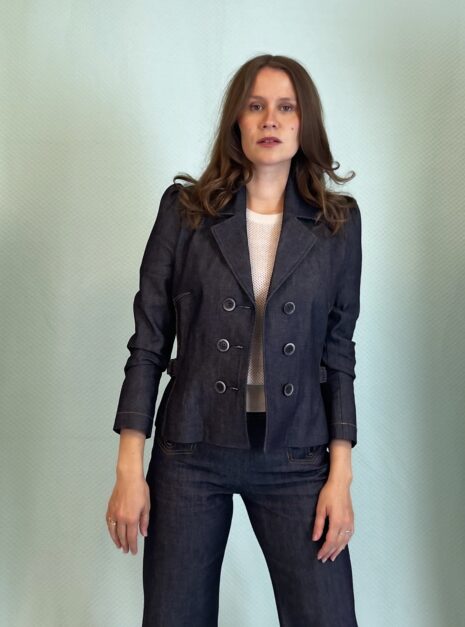 7A0FC5E9-CBF9-4B09-BAE1-75A799A616A1