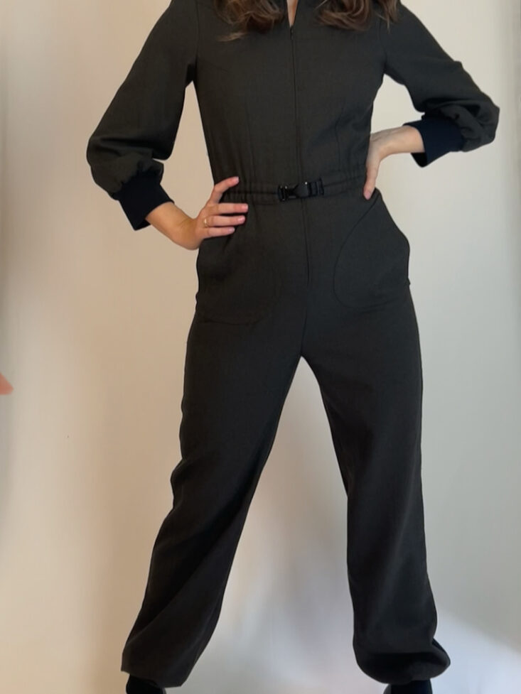 Olivengrøn buksedragt